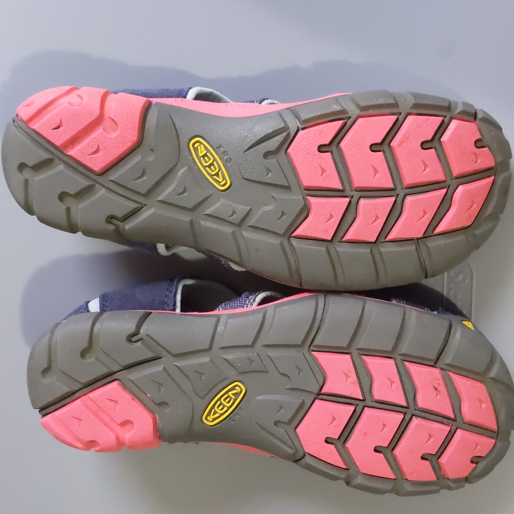 Keen Women's Sporty Pink and Gray Sandals - Picture 3 of 4